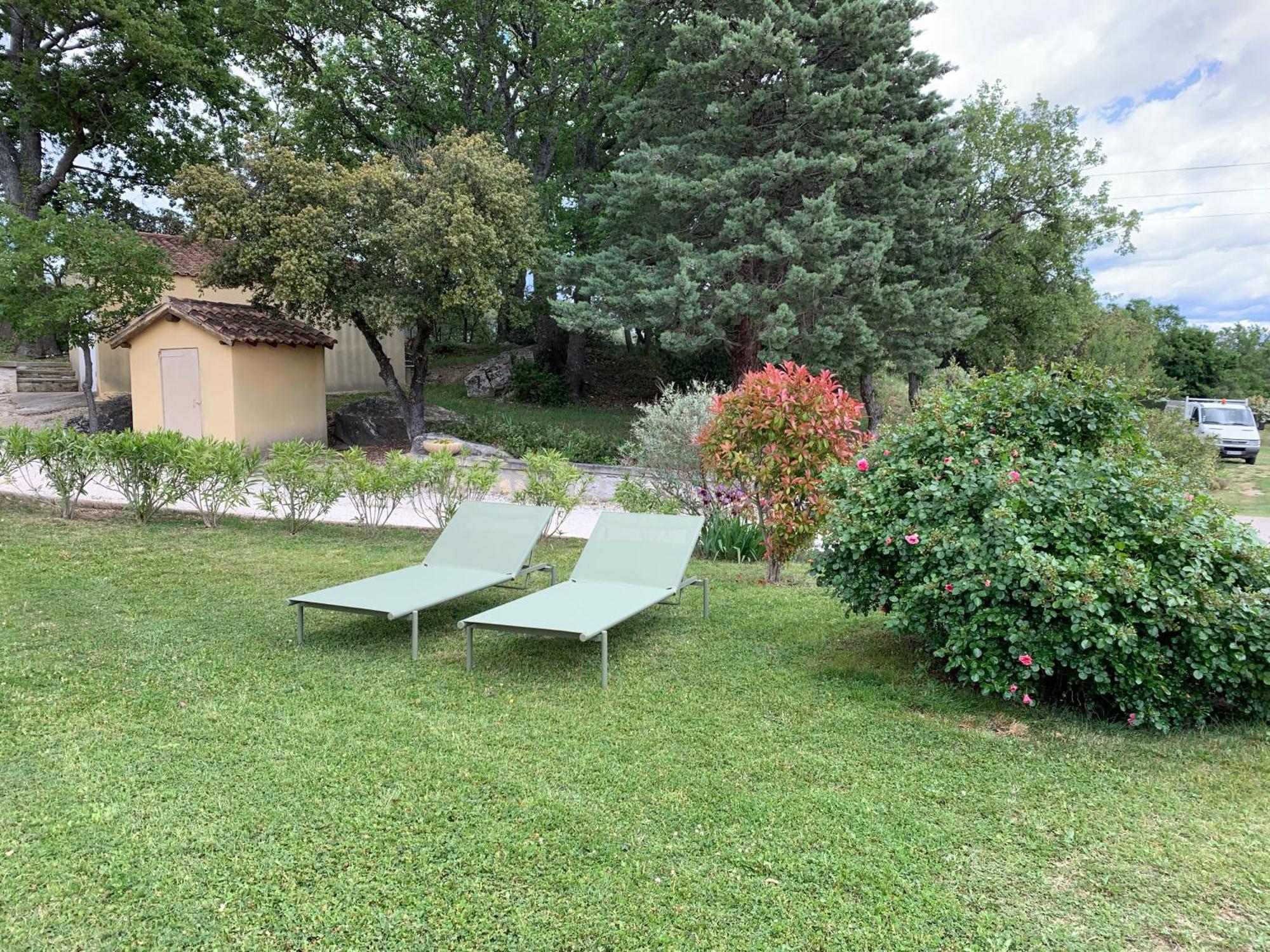 Studio Au Pied De La Ste Victoire Puyloubier Exterior foto